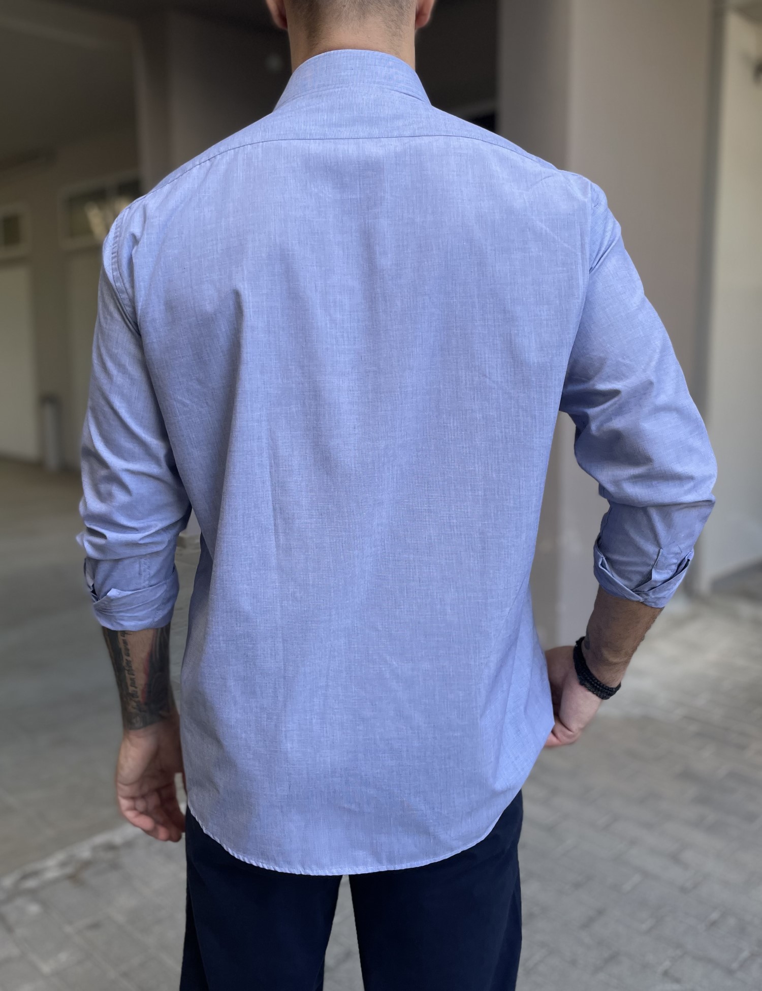 Ανδρικό γαλάζιο πουκάμισο με γιακά και τσέπη στο στήθος 0083G φωτογραφία